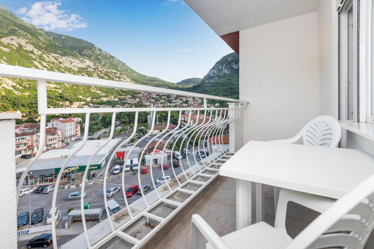 Studio Apartman Scardona Kotor Exterior foto